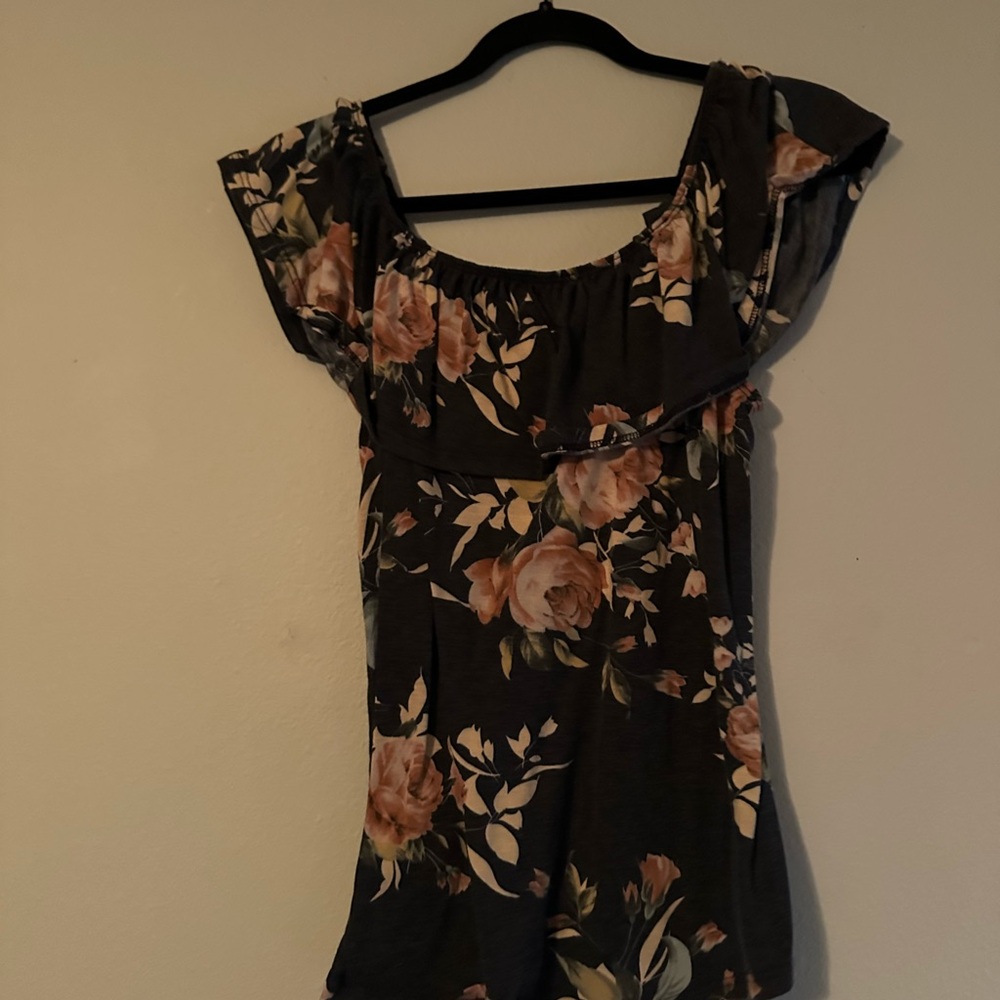 Floral Ruffle Top - Picture 2 of 2